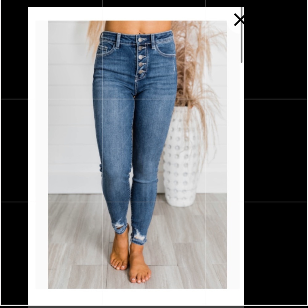 Pink lily jeans . Never worn . Smoke free home